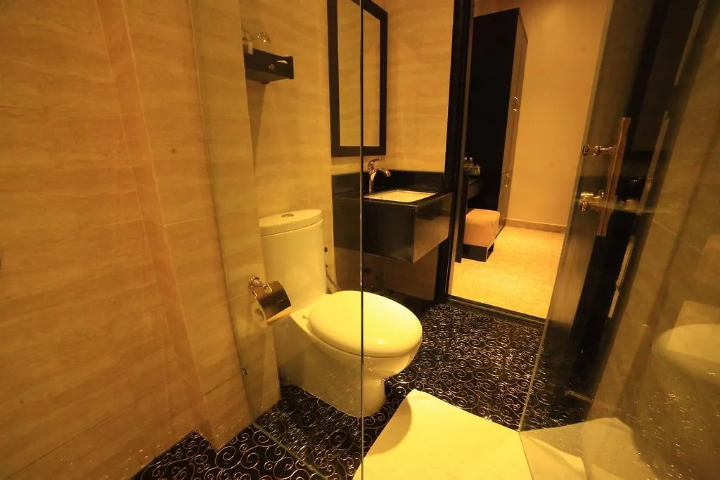Bezel Hotel Дананг