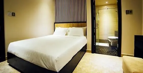 Bezel Hotel Дананг