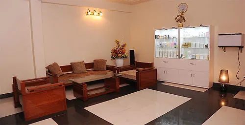 Bezel Hotel Дананг