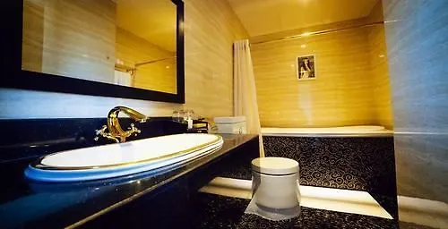 **  Bezel Hotel Дананг Вьетнам