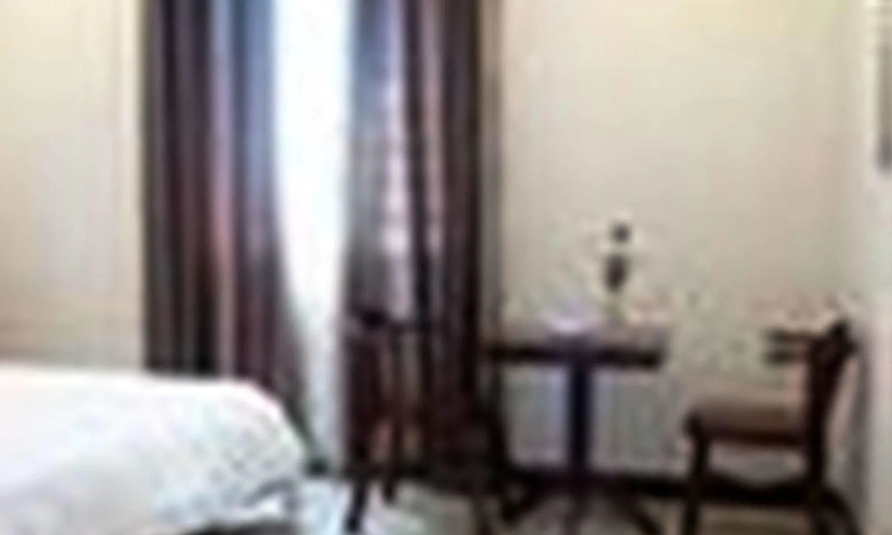 Bezel Hotel Дананг
