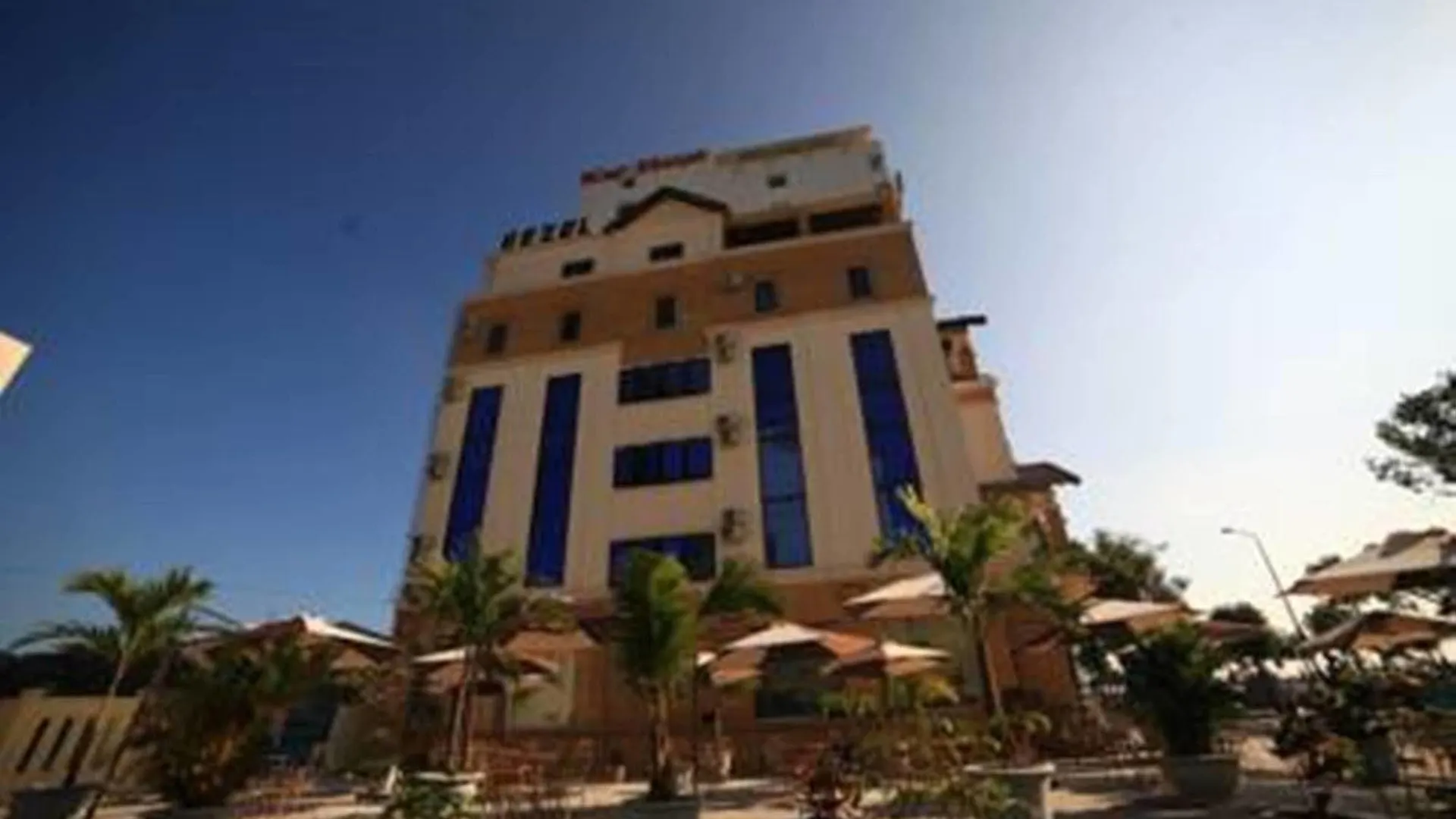Bezel Hotel Дананг