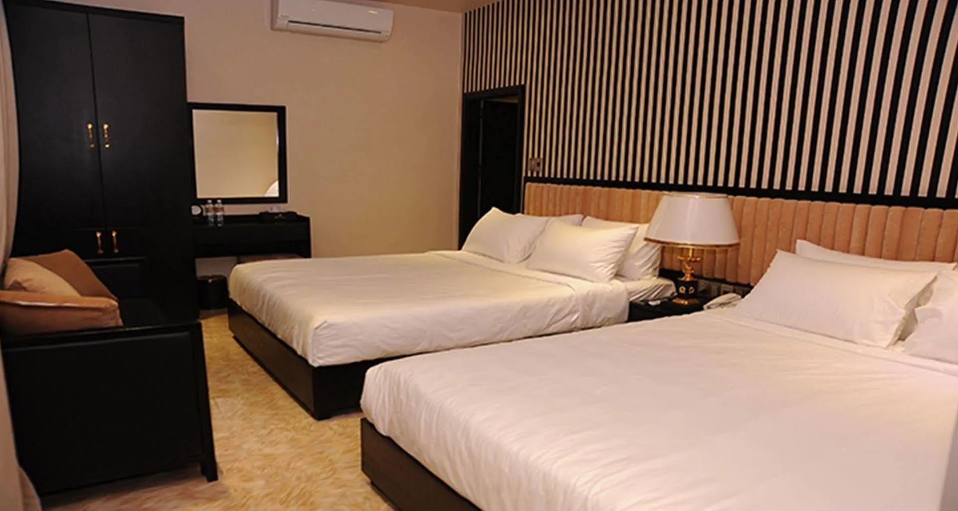 Bezel Hotel Дананг